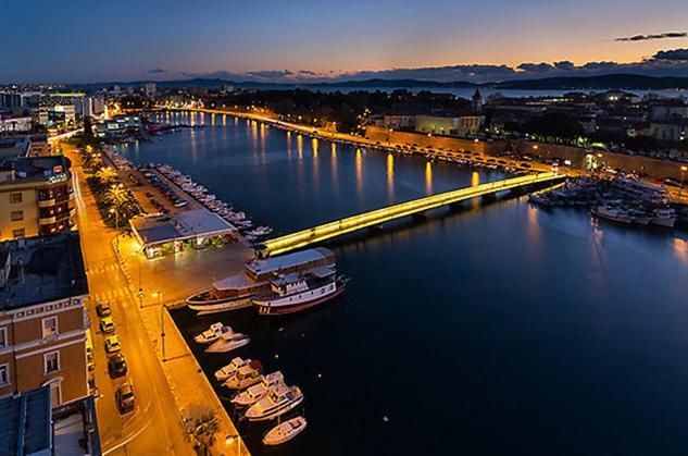 Apartman Karmela * Zára